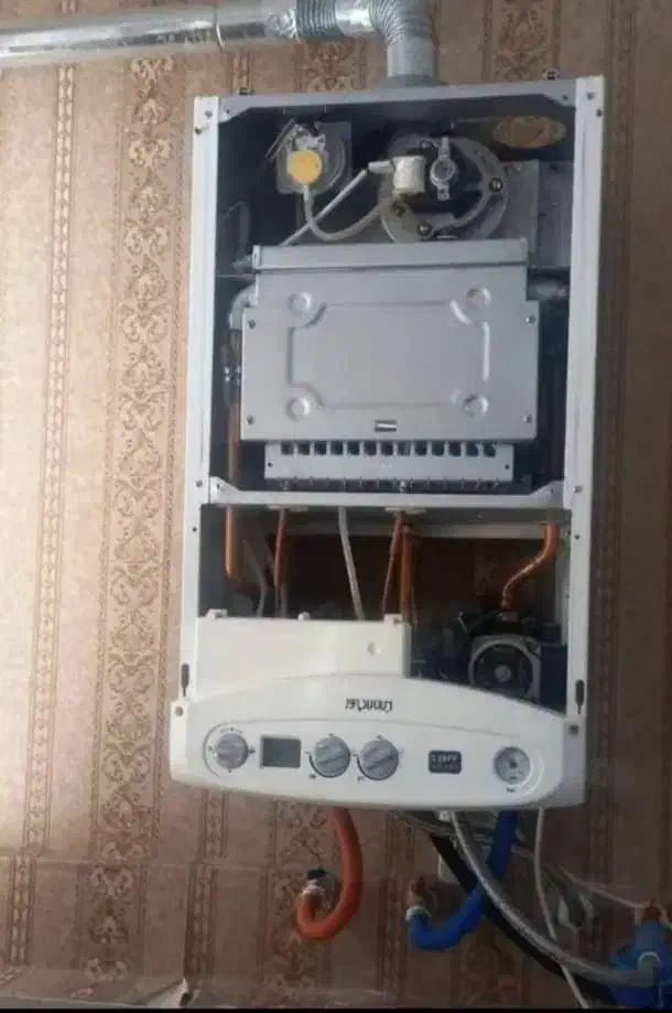 نصب، تعمیر، سرویس انواع پکیج ها و آبگرمکن رادیاتور|خدمات پیشه و مهارت|تبریز, |دیوار