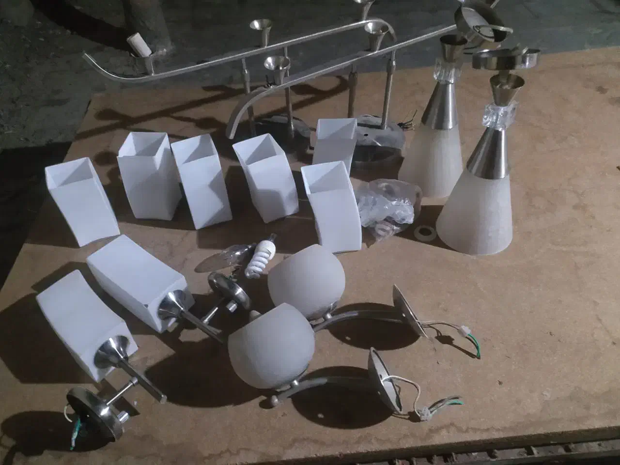 لوستر|لوستر و چراغ آویز|بروجرد, |دیوار