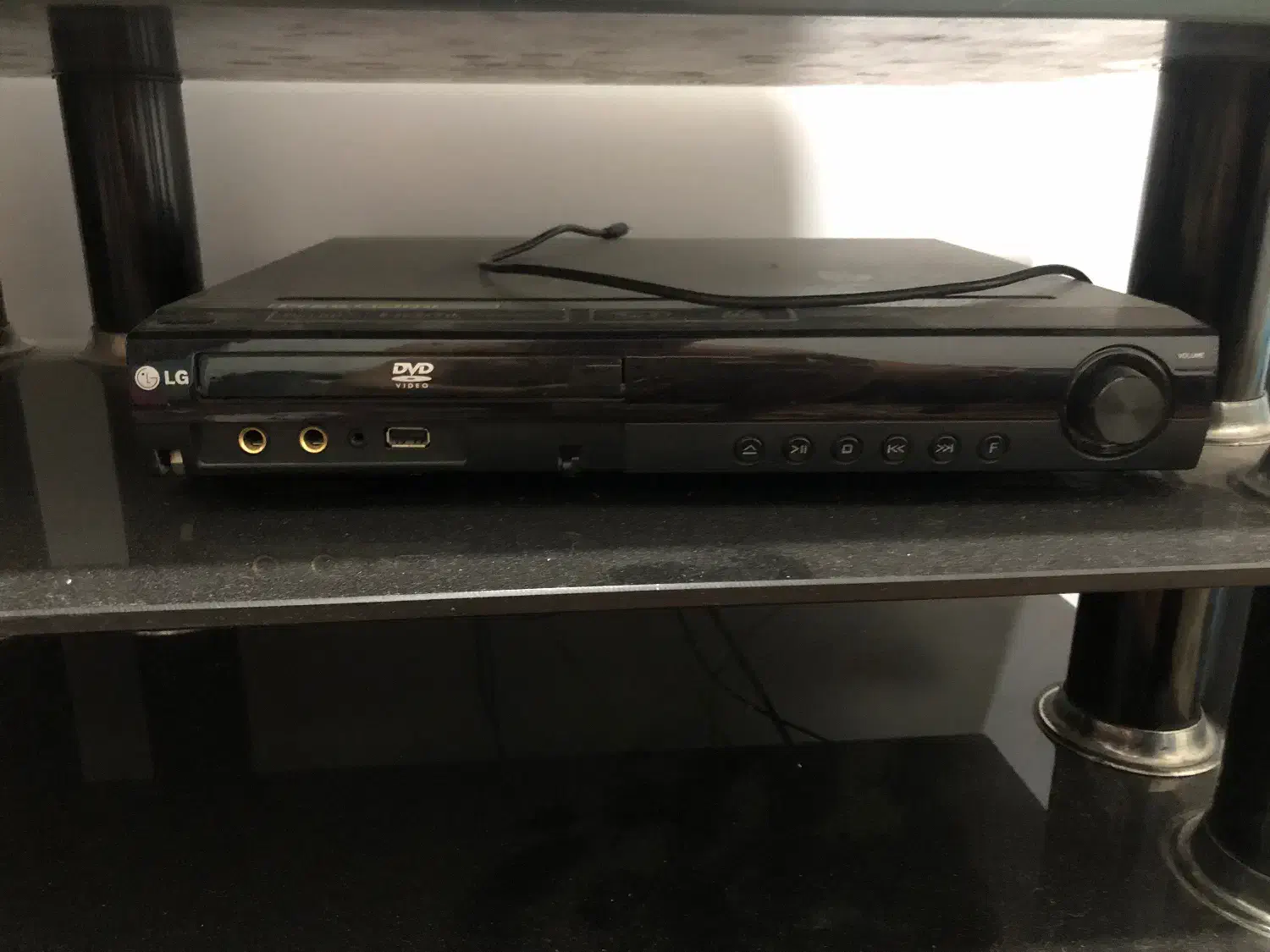 ال سی دی ۳۲ ال جی به همراه سینما خوانواده|تلویزیون و پروژکتور|کرج, حاجی آباد|دیوار