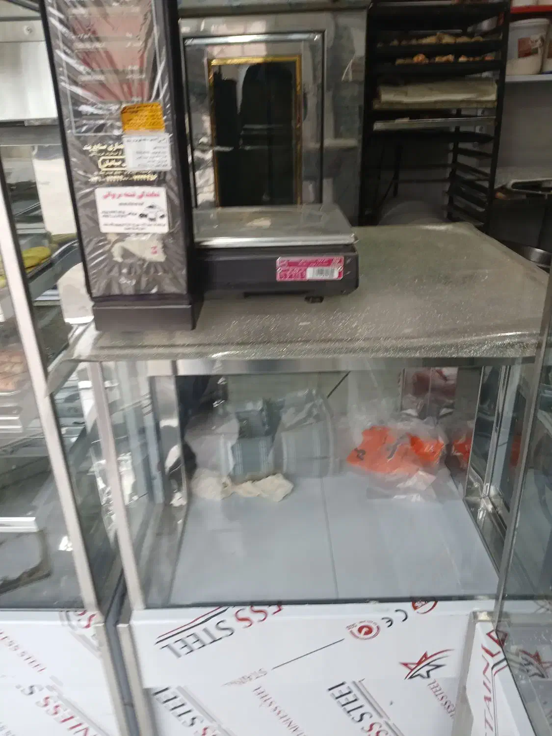 وسایل کارگاه ومغازه شیرینی پزی|فروشگاه و مغازه|کرمانشاه, |دیوار