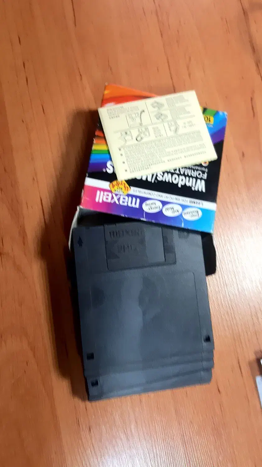 فلاپی نو|قطعات و لوازم جانبی رایانه|شیراز, زرهی|دیوار