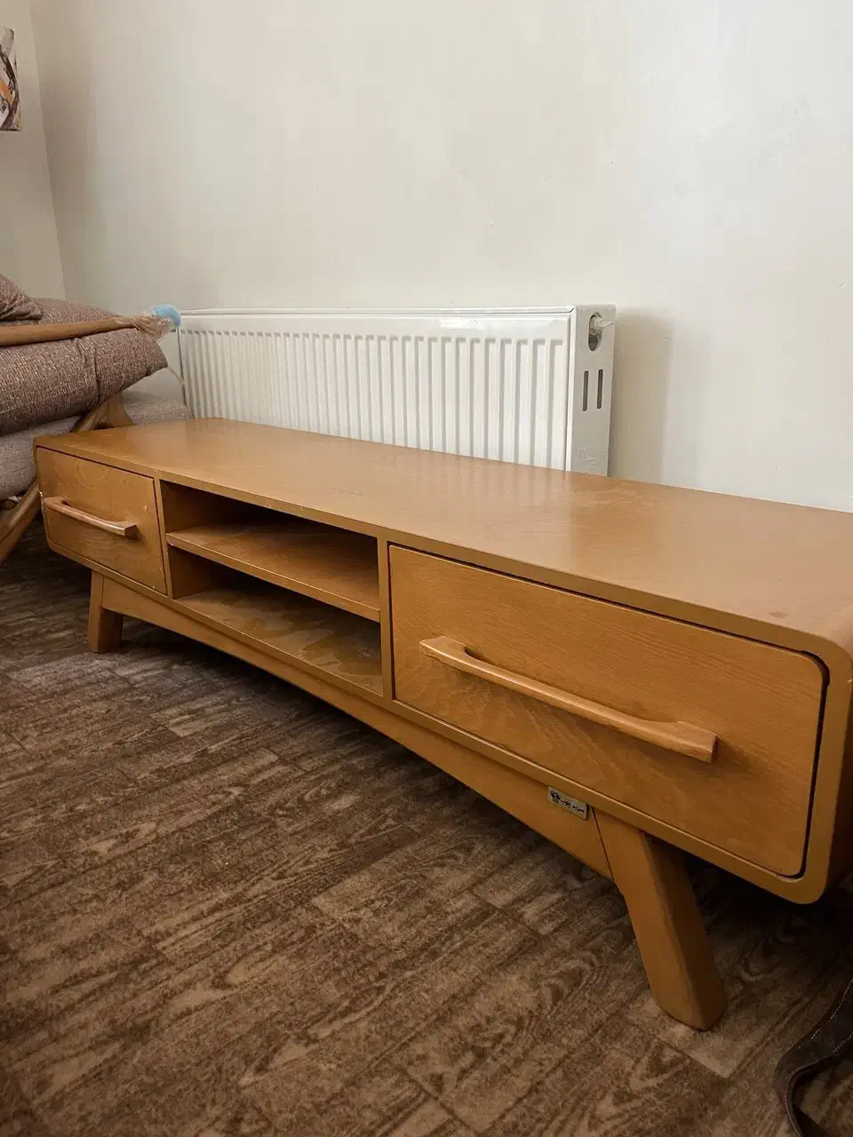 میز تی وی نو نو نو|میز تلویزیون|آمل, |دیوار