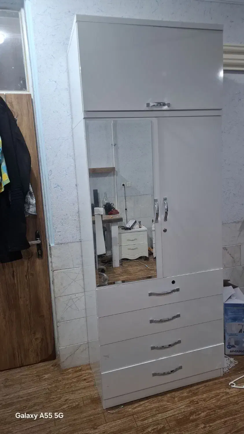 کمد و بوفه در حد نو|بوفه، ویترین، کنسول|یزد, |دیوار