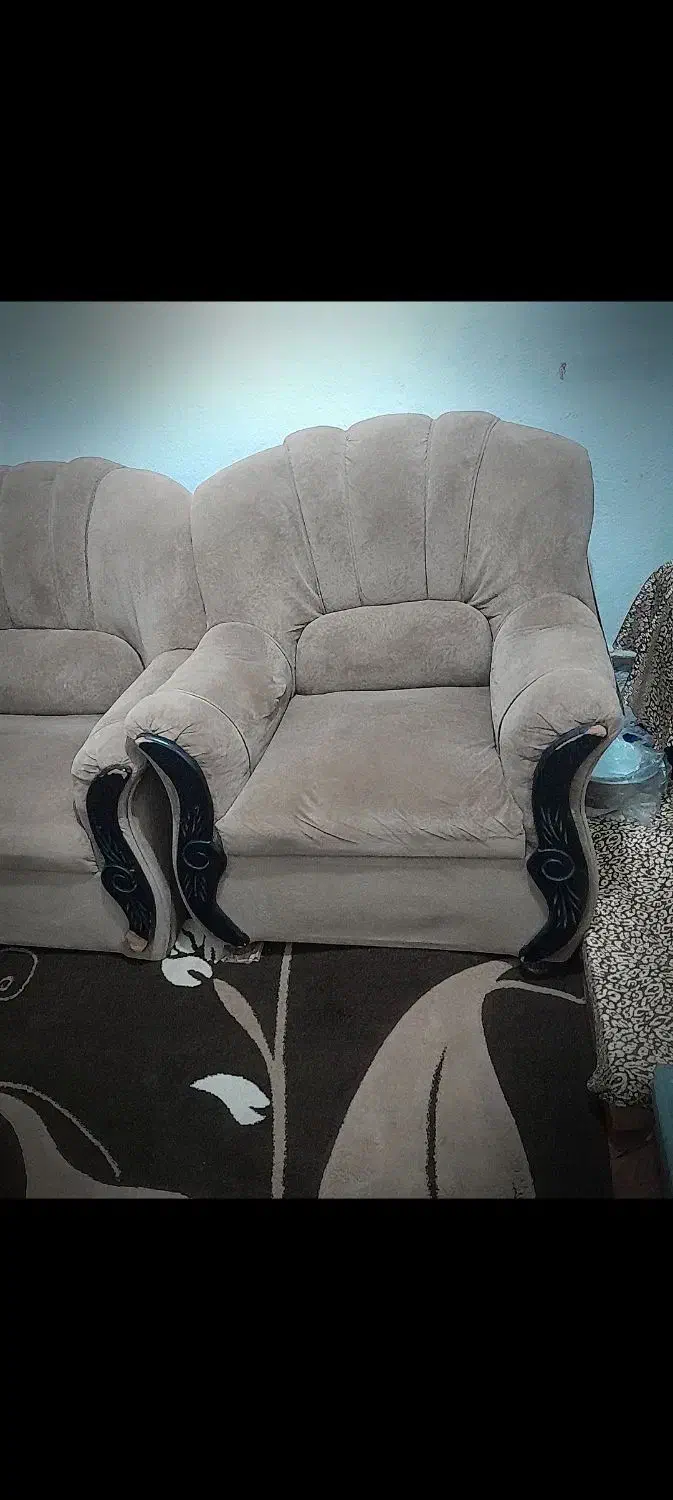 مبل راحتی|مبلمان خانگی و میز عسلی|رشت, گیل|دیوار