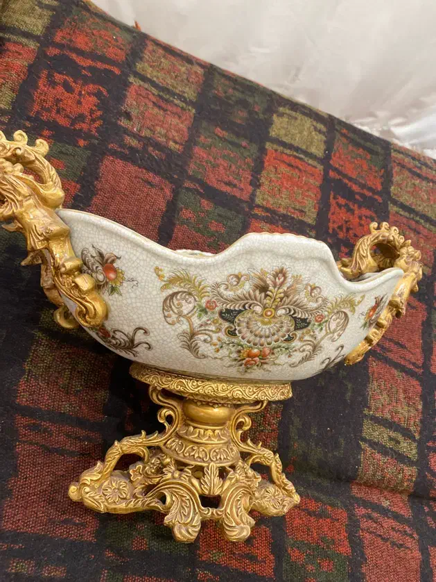 زیر خاکی|ظروف سرو و پذیرایی|مشهد, هنرستان|دیوار