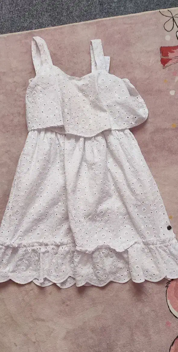 لباس مجلسی دخترانه|لباس|اندیشه, اندیشه فاز ۴|دیوار