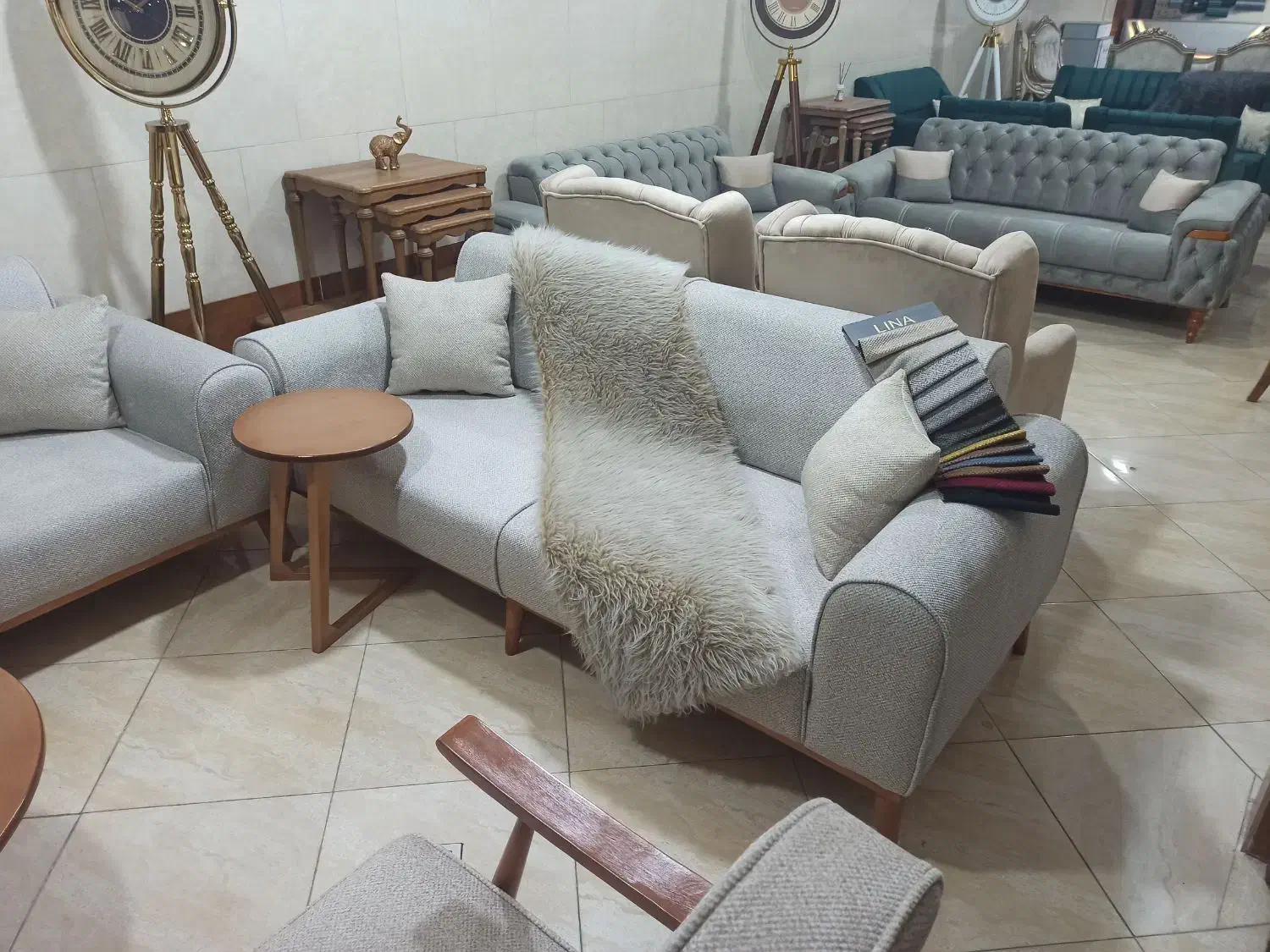 استخدام خیاط روکوب زیرکارچی ( حقوق خوب )|استخدام صنعتی، فنی، مهندسی|مشکیندشت, |دیوار