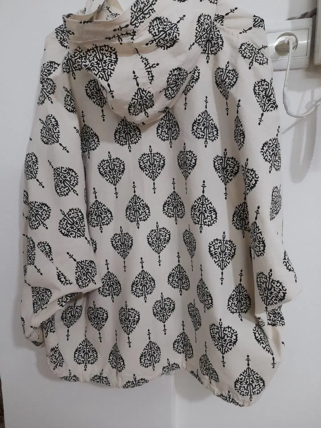 لباسهای دخترانه|لباس|شهریار, کهنز|دیوار