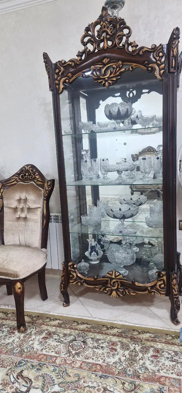 سرویس مبلمان سلطنتی  ۹ نفره|مبلمان خانگی و میز عسلی|گناباد, |دیوار