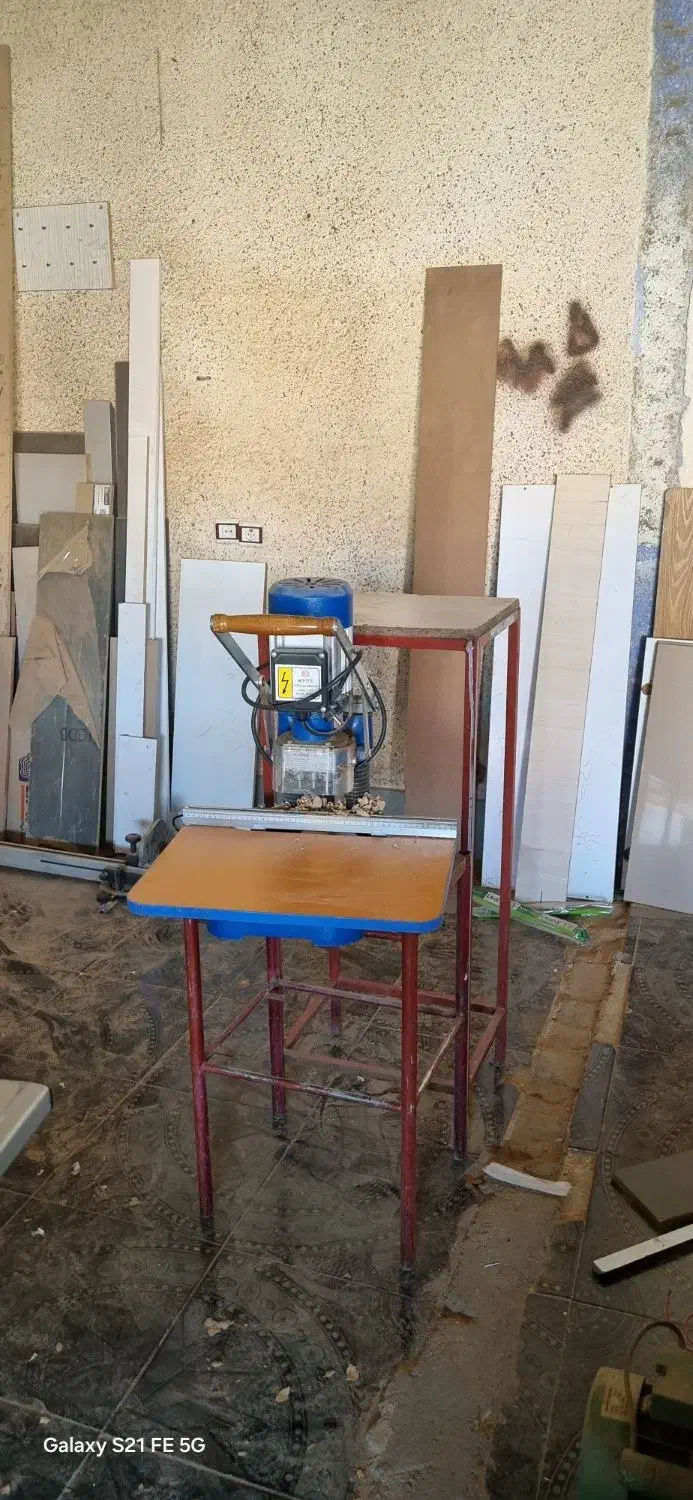 لولا زن ترکیه تراز استوک هم لیزری هم دستی گرد بر|ابزارآلات|مهاباد (آذربایجان غربی), |دیوار