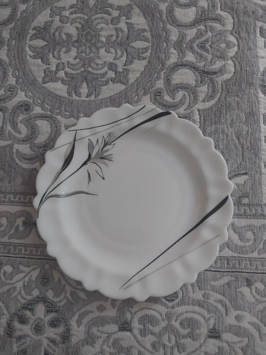 سرسفره درحد نو|ظروف سرو و پذیرایی|سرپل ذهاب, |دیوار