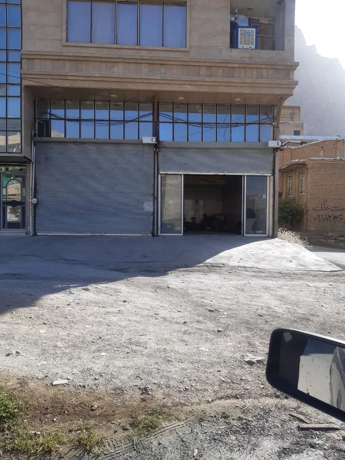 اجاره مغازه ۱۰۰ با بالکن بر خیابان ظفر تنگه|اجارهٔ مغازه و غرفه|کرمانشاه, |دیوار