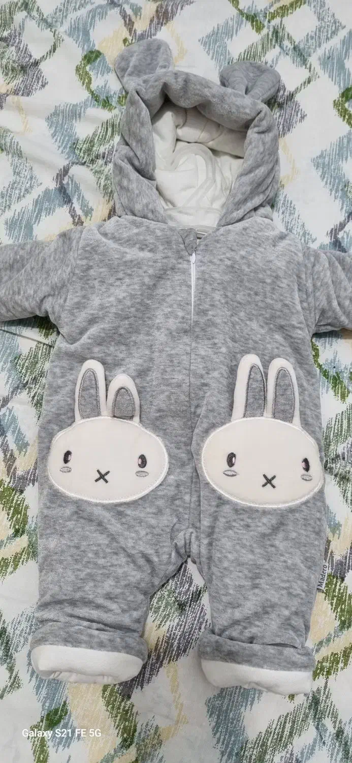 سرهمی خرگوشی نو|کفش و لباس بچه|اندیشه, اندیشه فاز ۱|دیوار