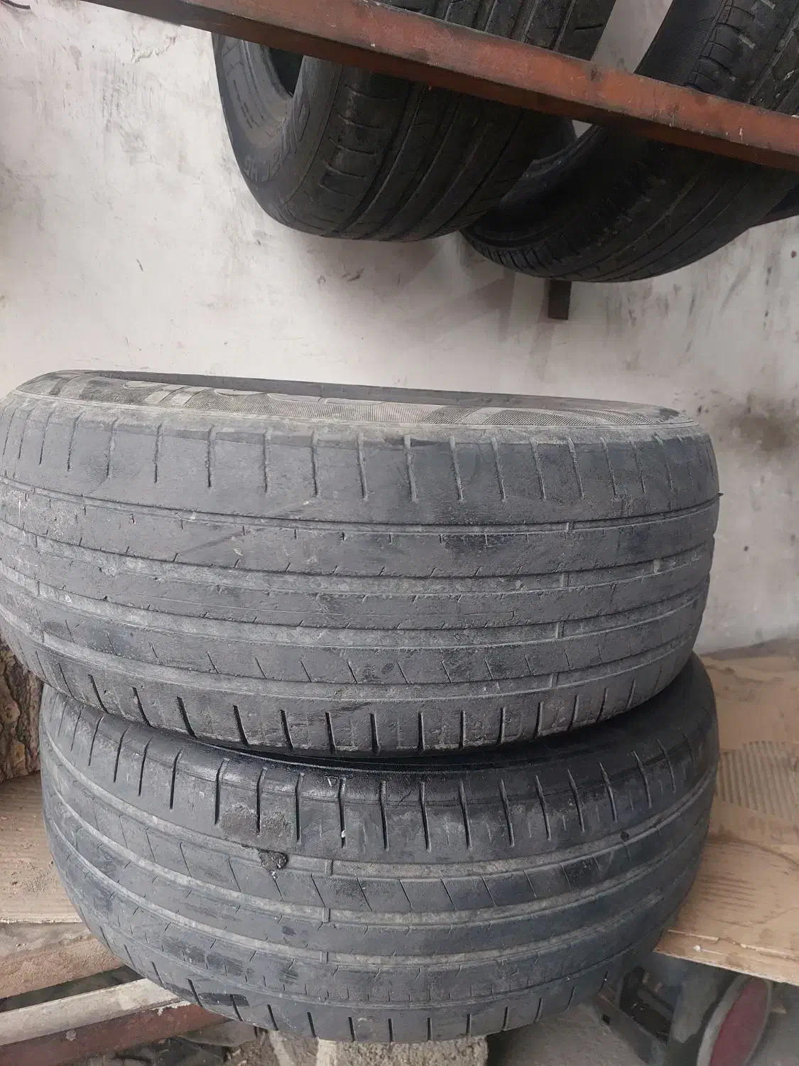 دو جفت لاستیک|قطعات یدکی و لوازم جانبی|نوشین شهر, |دیوار