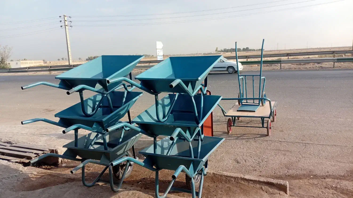 با سلام  فرقون  سازی    جنب  قبرستان  بقع|مصالح و تجهیزات ساختمان|قم, بقیع|دیوار