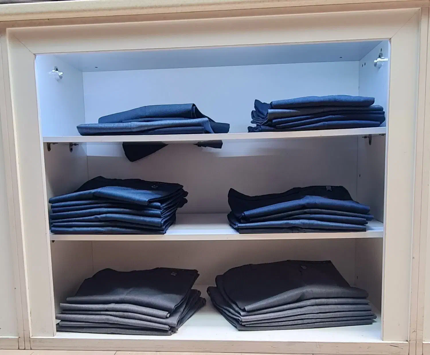 قفسه شلوار،باکس لباس،|فروشگاه و مغازه|مشهد, هفده شهریور|دیوار