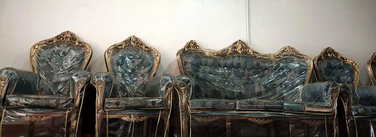 مبل نه نفره تمیز|مبلمان خانگی و میز عسلی|اصفهان, ارزنان|دیوار