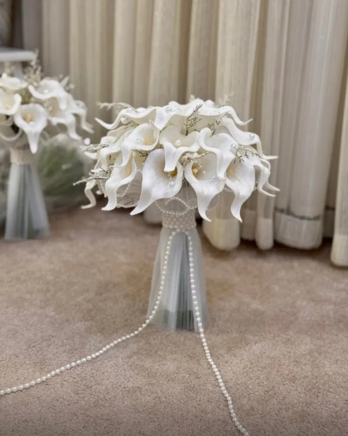 دسته گل مصنوعی عروس خارجی نو|گل مصنوعی|تهران, پونک|دیوار