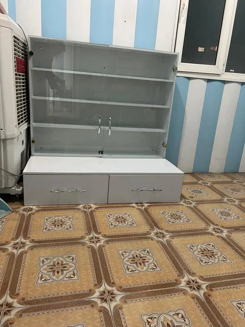 کمد|جاکفشی، کمد، دراور|سیرجان, |دیوار