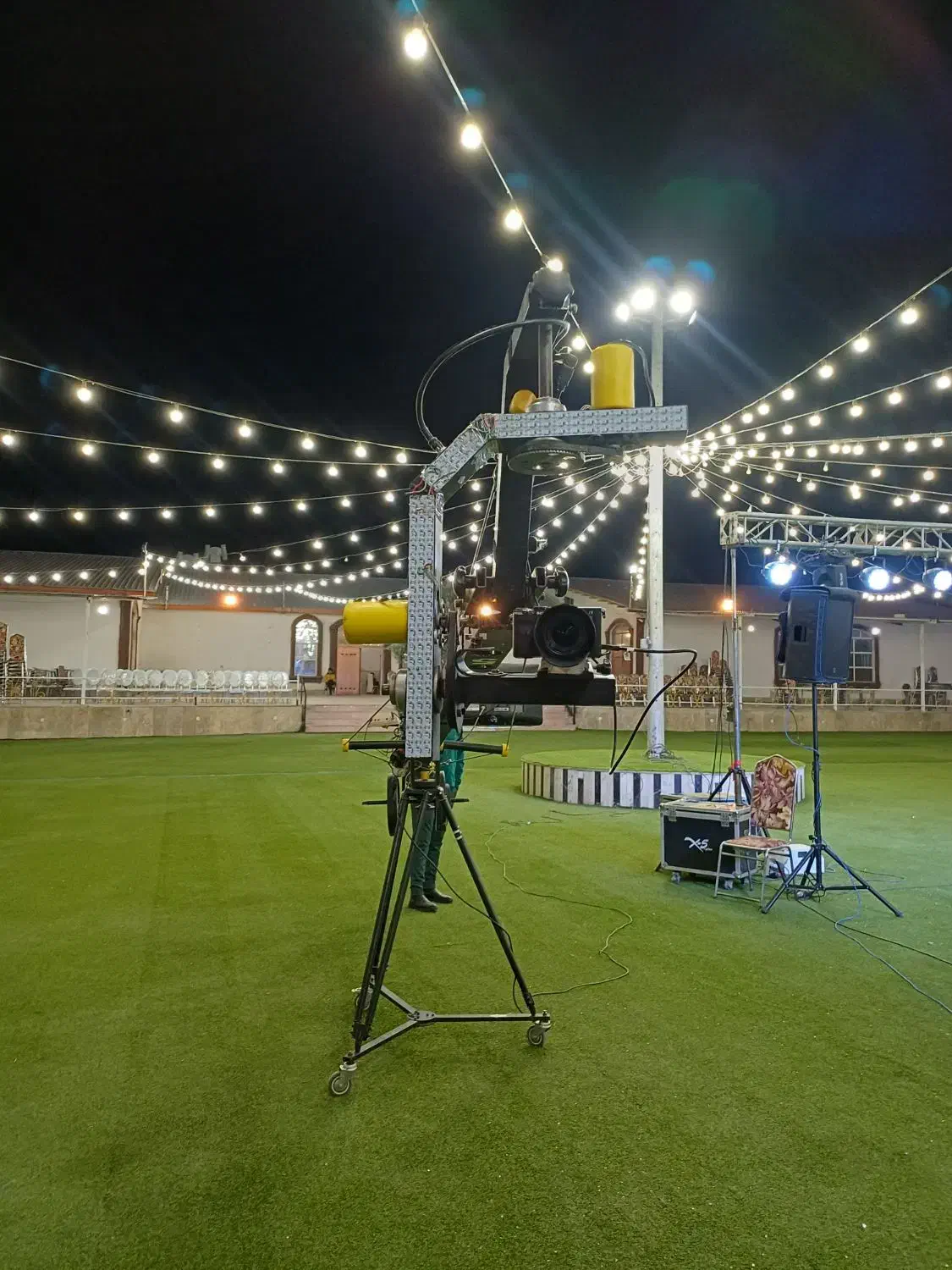 کرین بلکن یلو|دوربین عکاسی و فیلمبرداری|شیراز, جمال آباد|دیوار