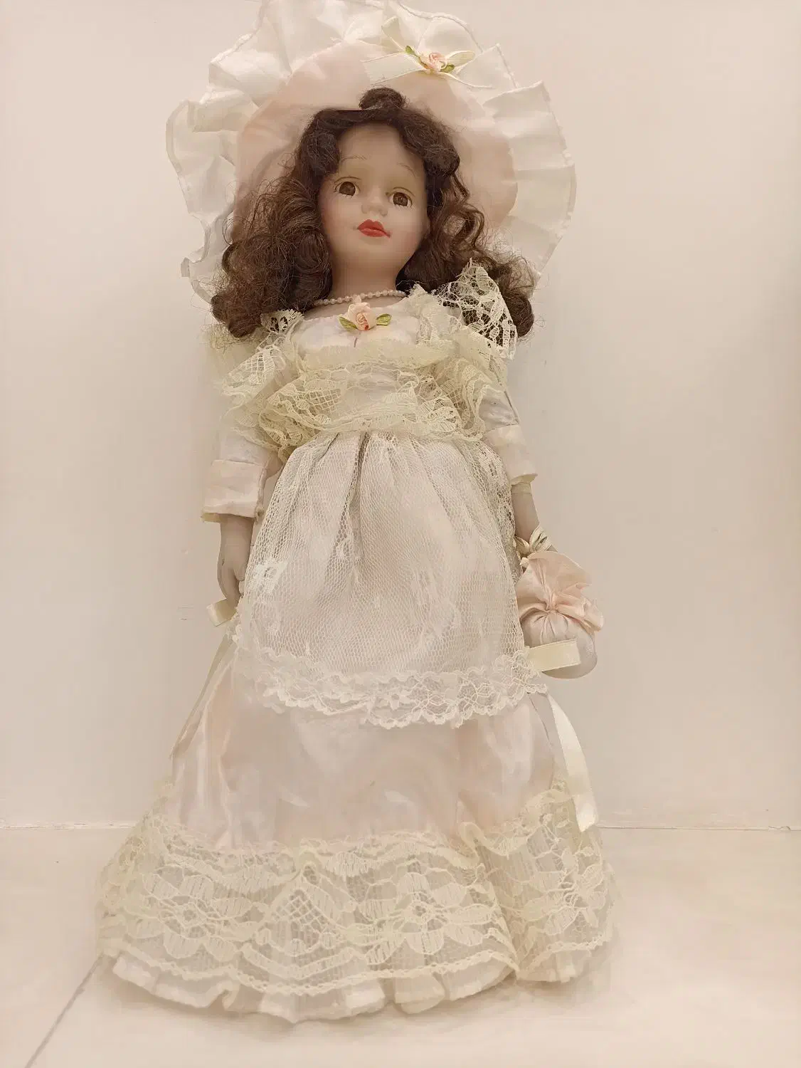 عروسک سرامیکی|اسباب‌بازی بچه|بجنورد, |دیوار