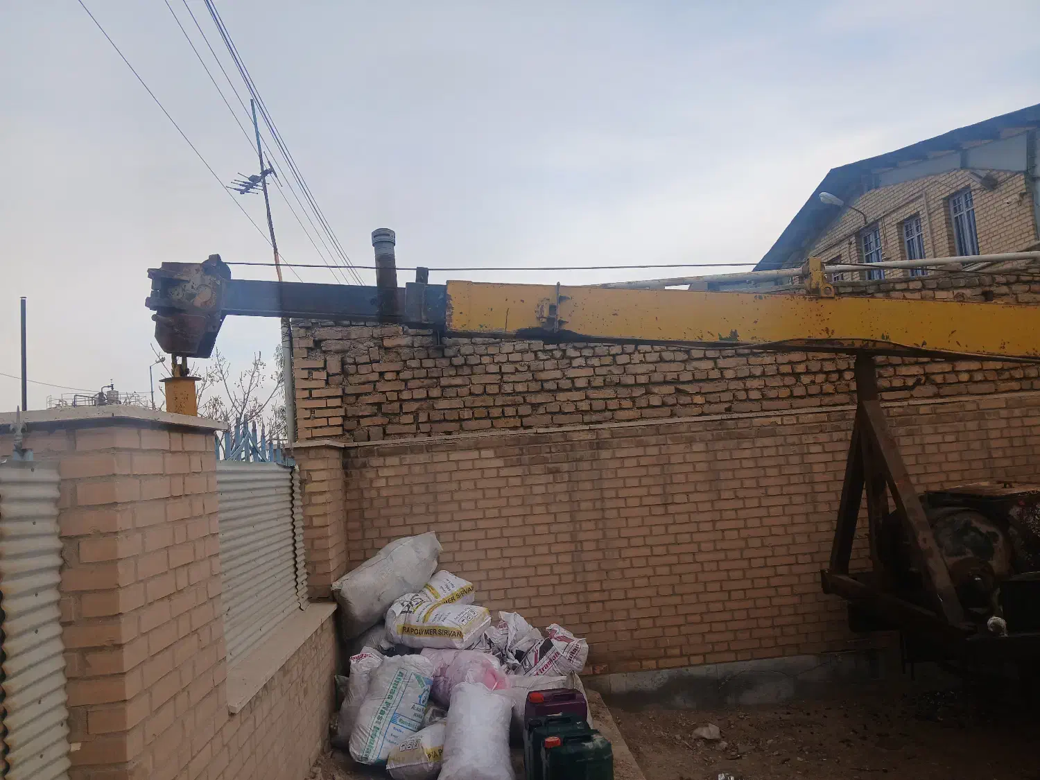 فروش جرثقیل ۵تن تادانو|خودرو سنگین|باقرشهر, |دیوار