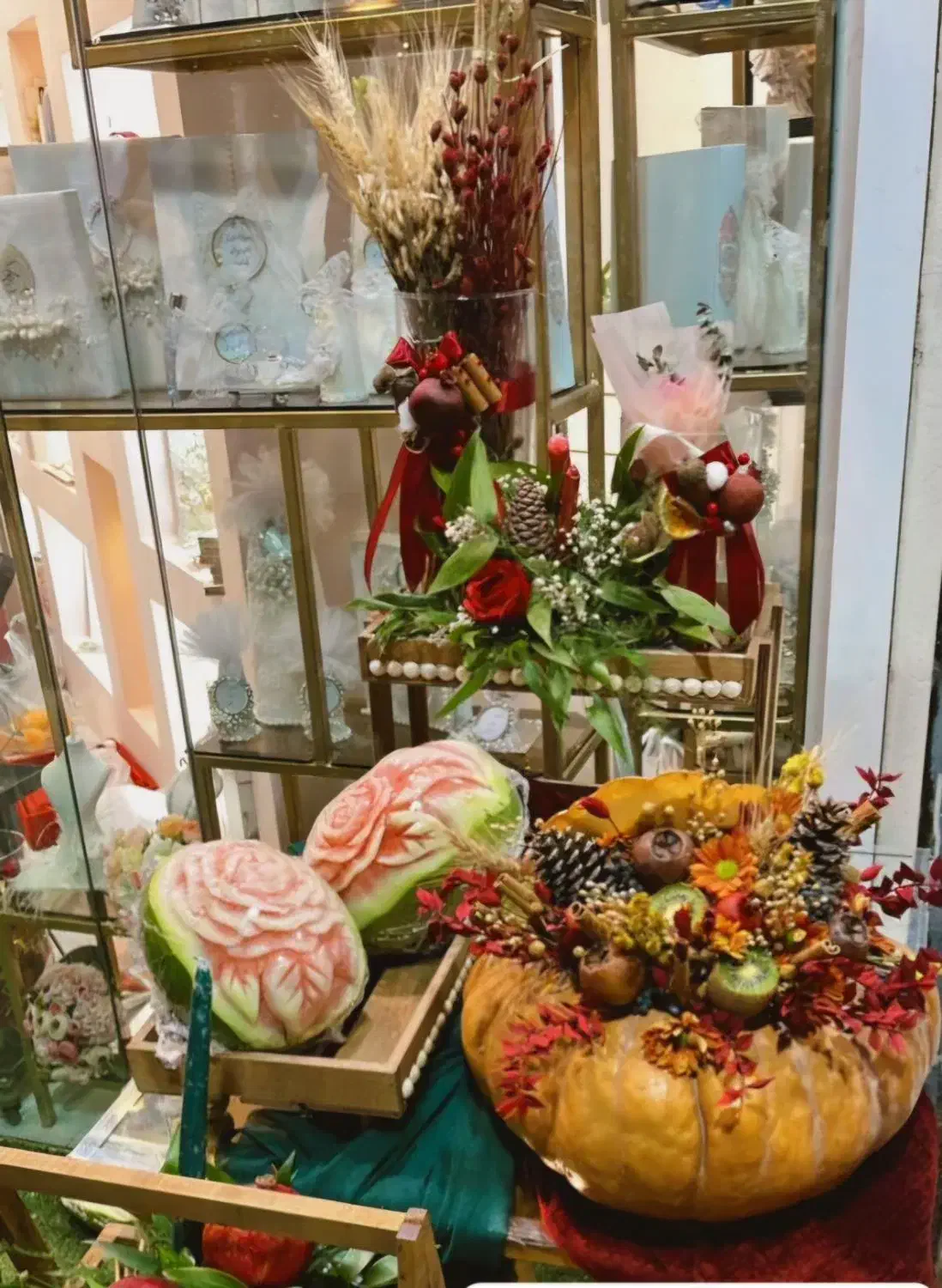 حکاکی هندوانه و کدو و میوه آرایی برای شب یلدا|خدمات پذیرایی، مراسم|لاهیجان, لیالستان|دیوار