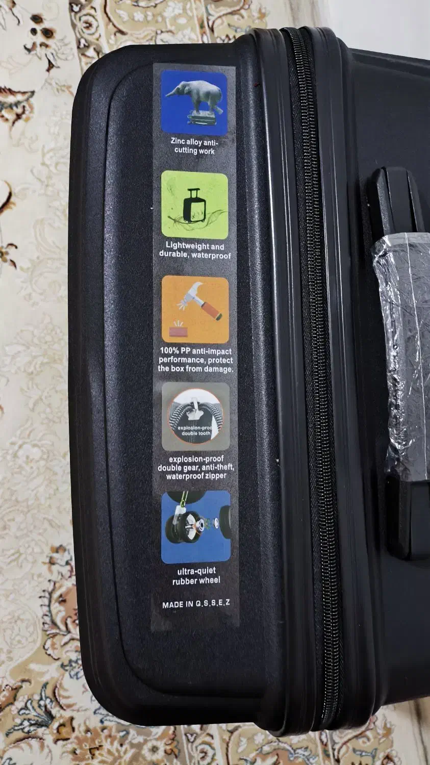 چمدان مسافرتی آکبند|کیف، کفش، کمربند|رشت, منظریه|دیوار