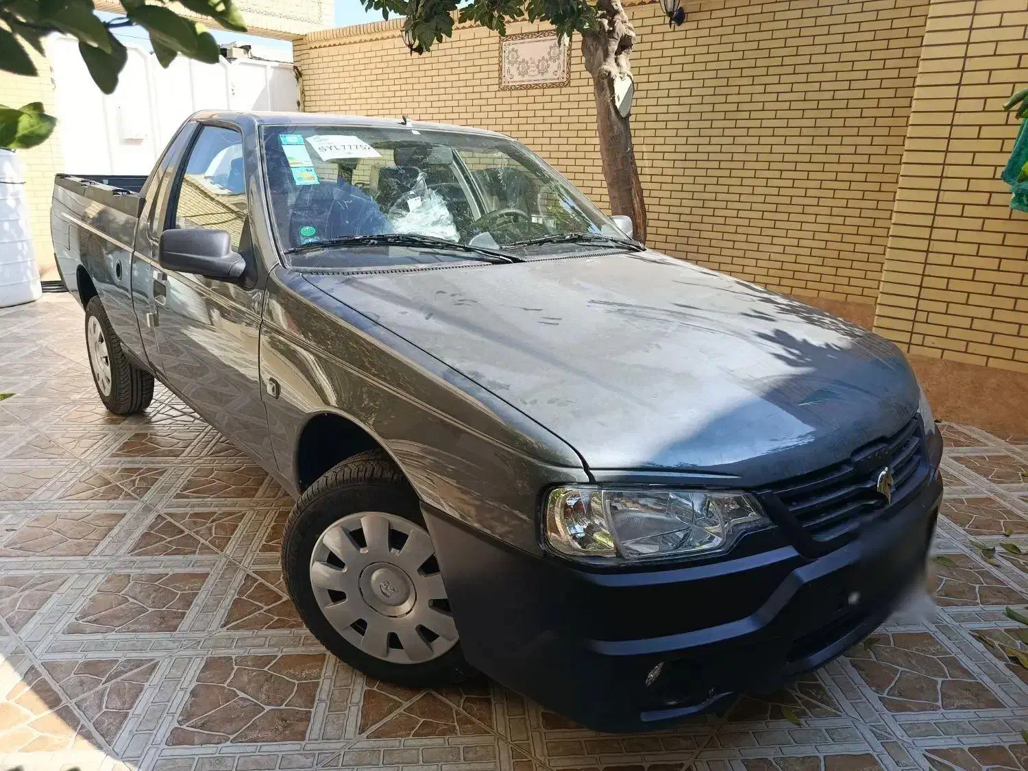 آریسان خاکستری مدل ۴۰۴ صفر|خودرو سواری و وانت|شیراز, سفیرشمالی|دیوار