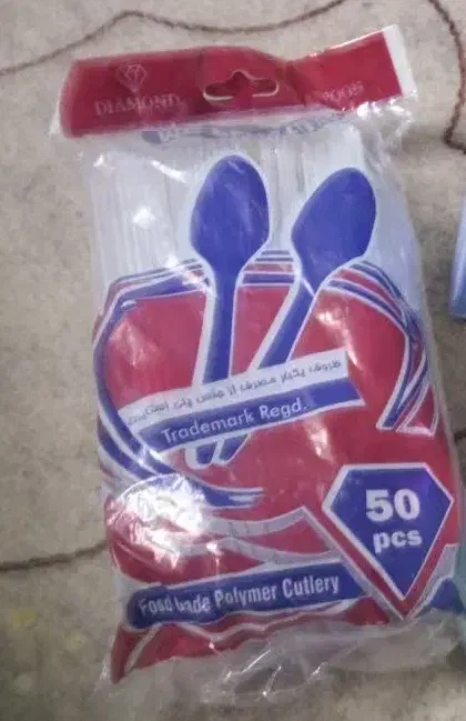 قاشق یکبار مصرف|ظروف نگهدارنده، پلاستیکی، یکبارمصرف|قم, ولیعصر|دیوار