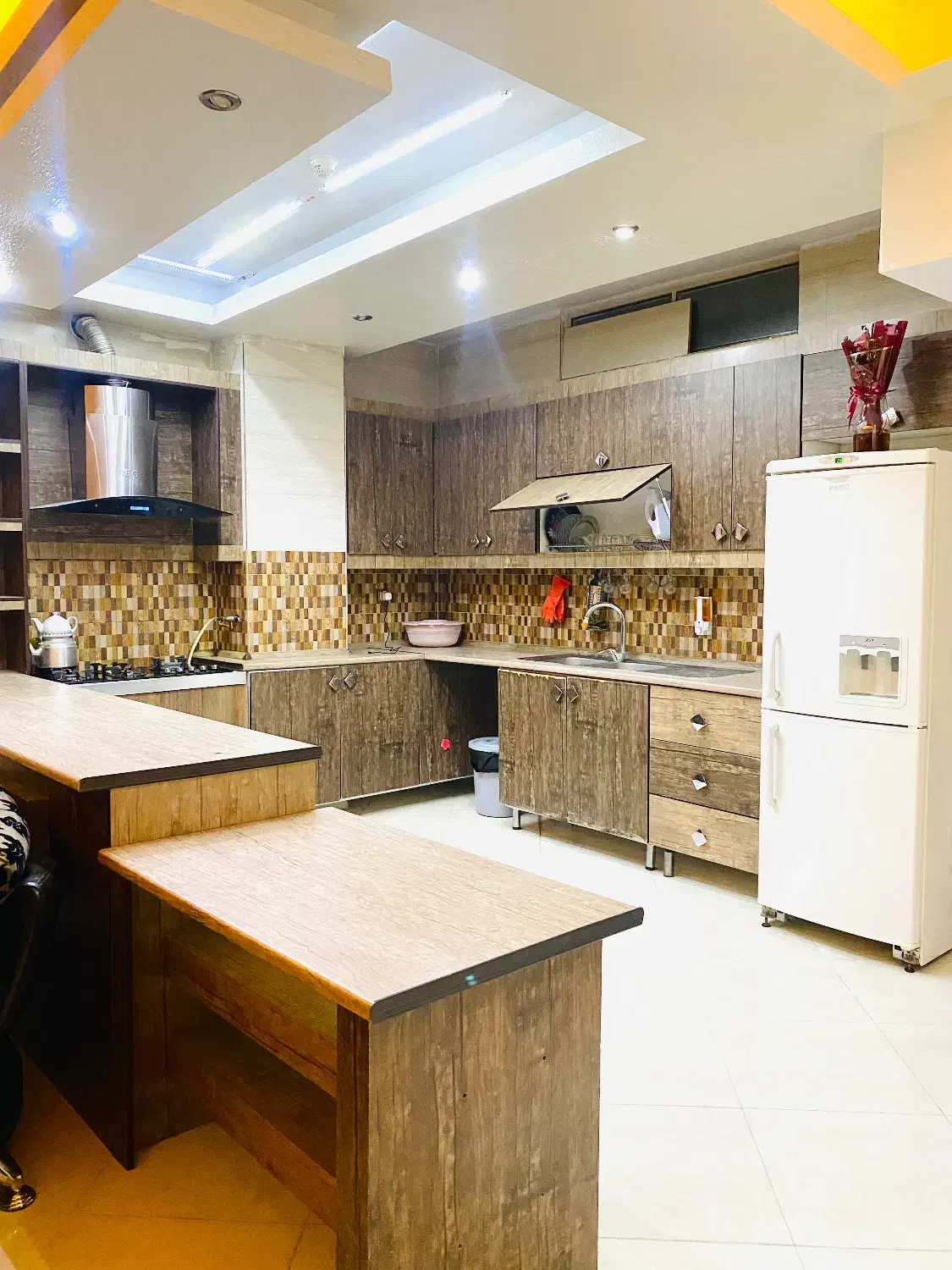 اجاره واحد شیک و‌تمیز روزانه|اجارهٔ کوتاه‌مدت آپارتمان و سوئیت|شاهین‌شهر, خانه کارگر|دیوار