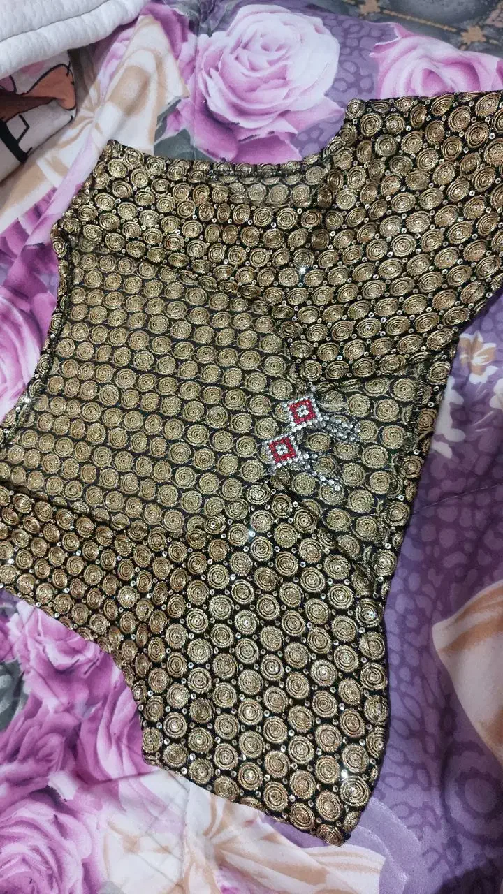 لباس کردی قرمزسایز ۴۴، ۴۶ گلبهی سایز ۳۸، ۳۶|لباس|رباط‌کریم, نصیرشهر|دیوار