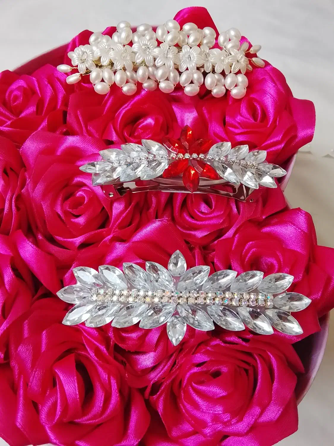 فروش انواع گیره و ریسه|زیورآلات و اکسسوری|اهر, |دیوار