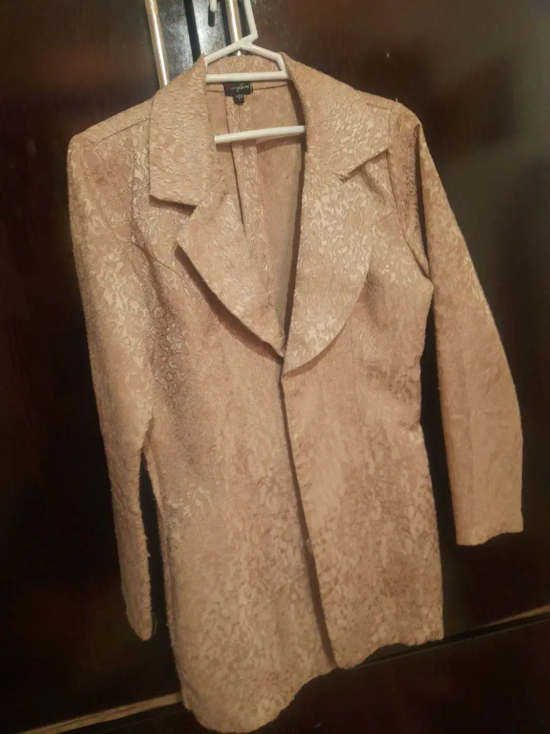 پالتو و مانتو|لباس|یاسوج, |دیوار