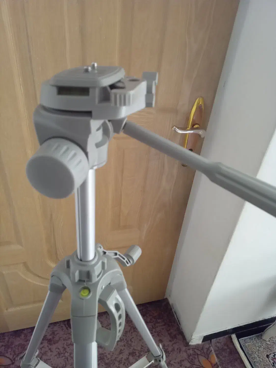 سه پایه دوربین عکاسی|دوربین عکاسی و فیلمبرداری|کرمانشاه, |دیوار