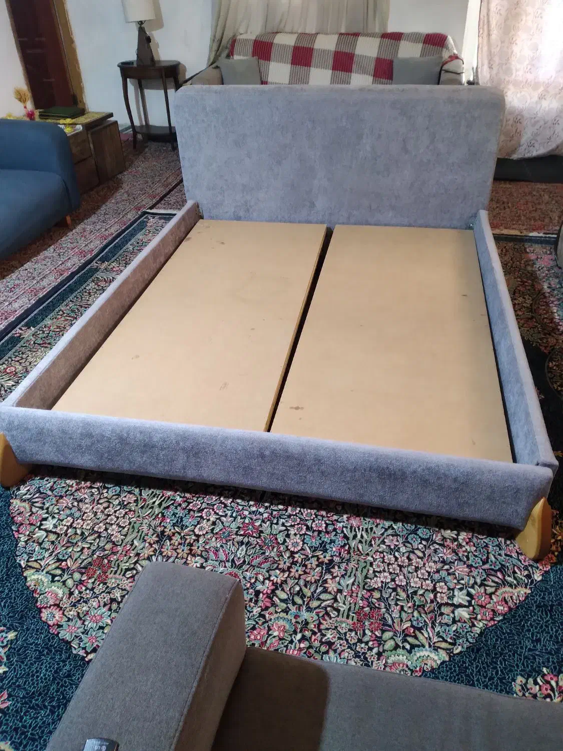 تخت|تخت و سرویس خواب|جلین, |دیوار