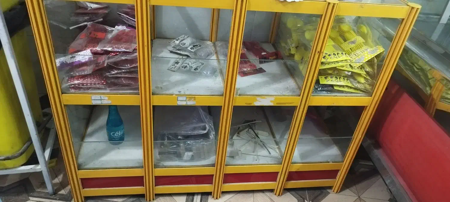 فروش یک عدد ویترین وپنکه لوستر|فروشگاه و مغازه|دزفول, |دیوار