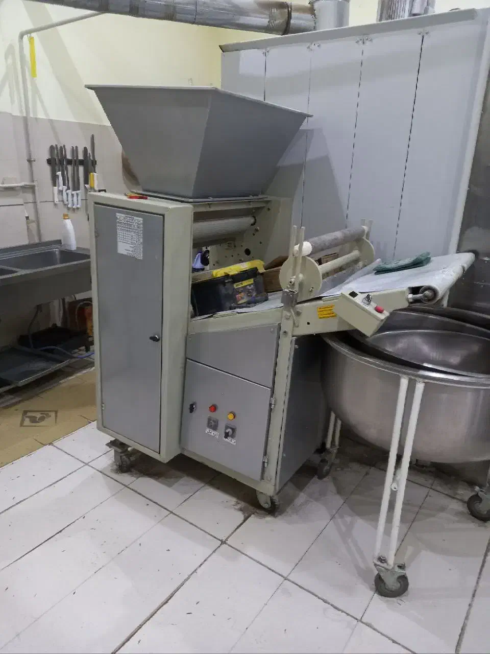 خمیر پهن کن مخصوص نان لواش انواع خمیر باقلوا|ماشین‌آلات صنعتی|قوچان, |دیوار