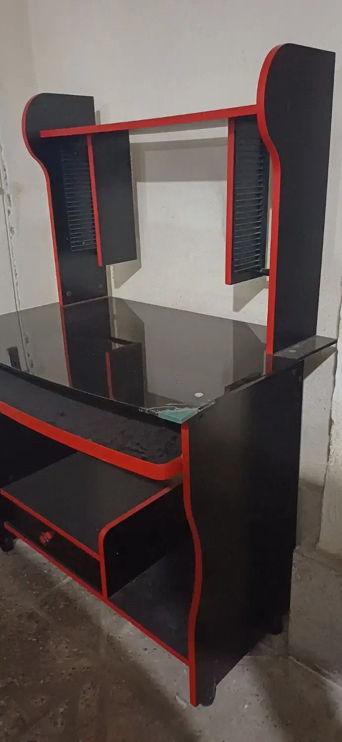 میز کامپیوتر|میز تحریر و کامپیوتر|اسلام‌شهر, مظفریه|دیوار