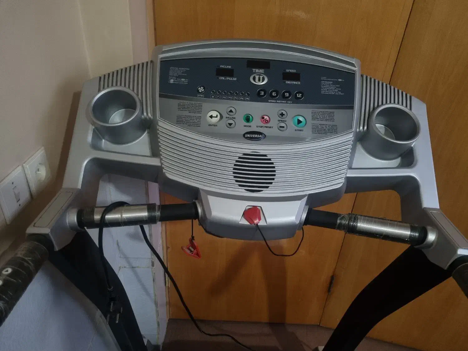 تردمیل تایوانی یونیورسال|تجهیزات ورزشی|نجف‌آباد, شهدای غربی|دیوار