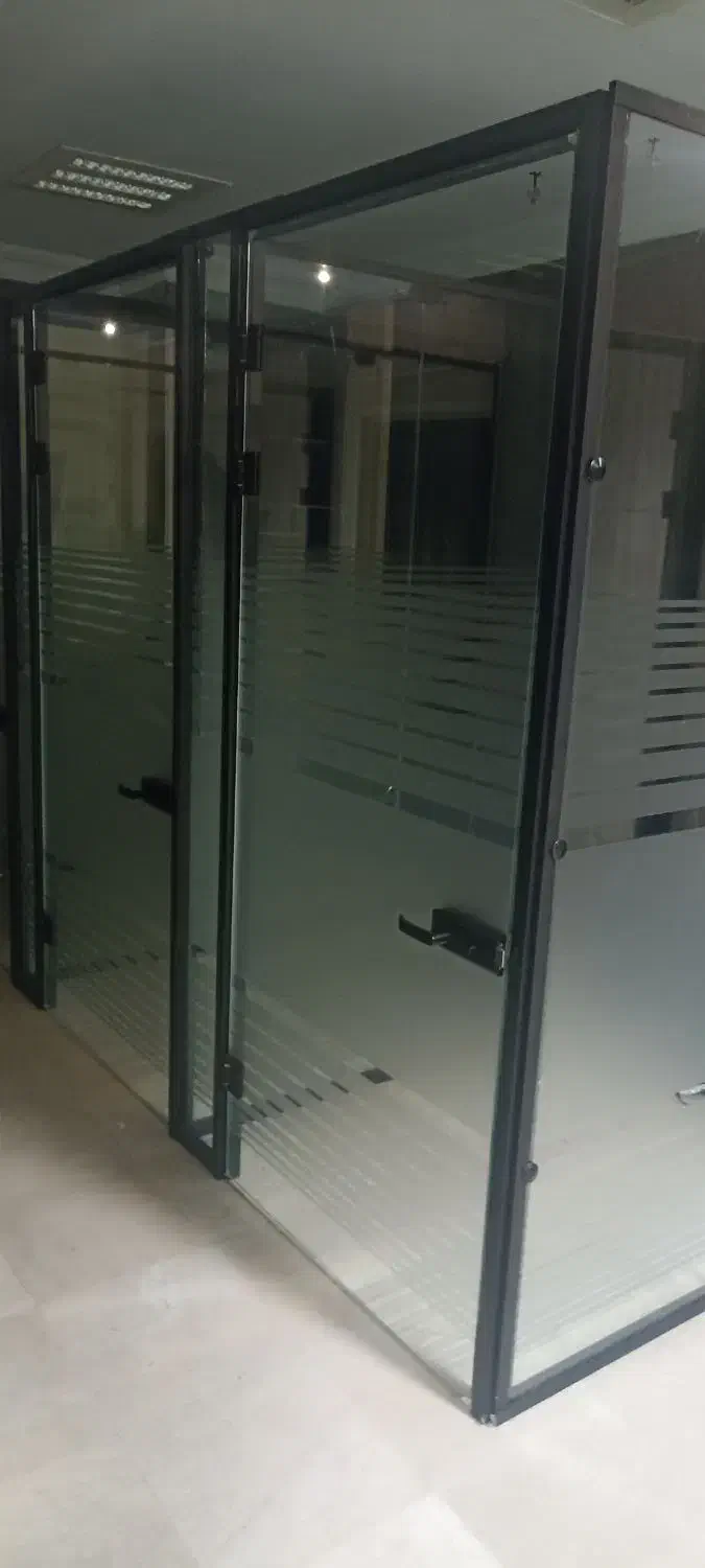 پارتیشن شیشه‌ای آماده نصب با فریم آلومینیوم|دفتر کار|تهران, میرداماد|دیوار