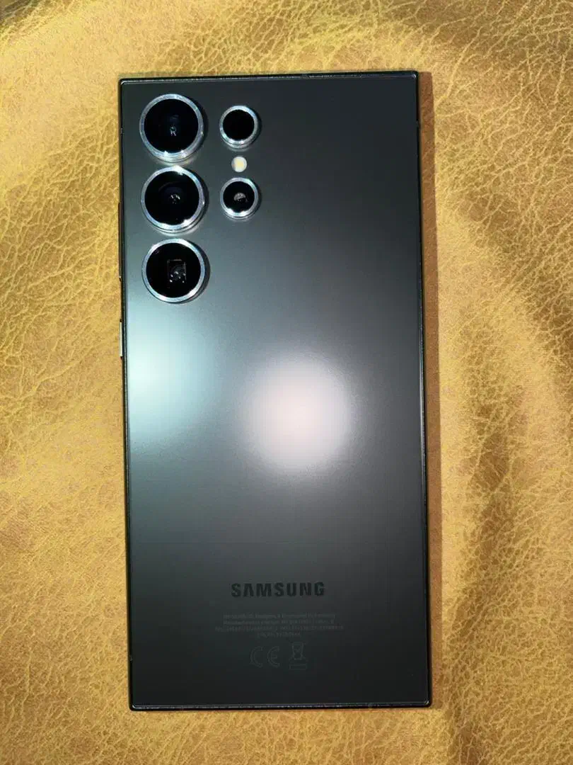 s24ultraهمراه با شارژر|موبایل|شیراز, شهرک سراج‎|دیوار