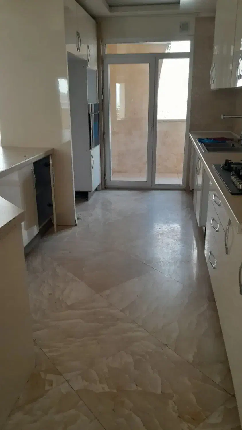 شیخ بهایی شمالی 125 م 2 خوابه 5 ساله قابل تبدیل