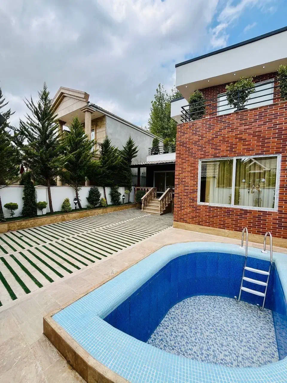 ویلاباغ استخردار مبله با سندو انشعابات منطقه جنگلی|فروش خانه و ویلا|چمستان, |دیوار