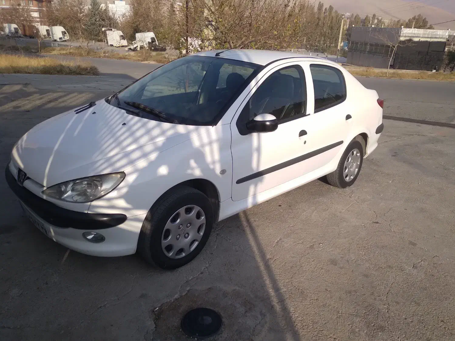 پژو 206 وی 8 بدونه رنگ|خودرو سواری و وانت|مهاباد (آذربایجان غربی), |دیوار