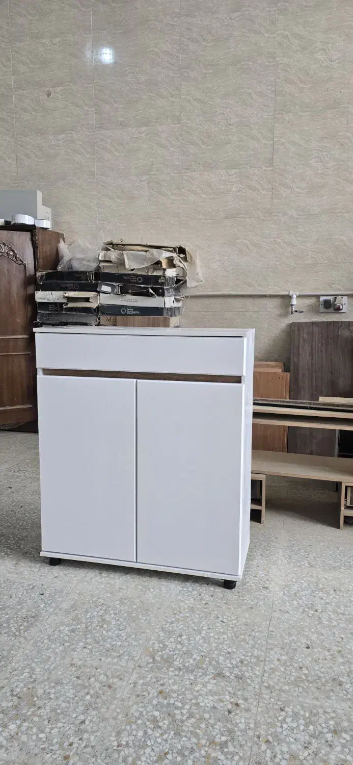 جاکفشی|جاکفشی، کمد، دراور|اصفهان, قهجاورستان|دیوار