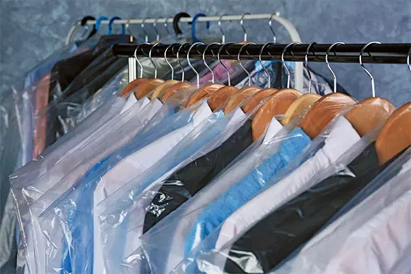 نیازمند نیرو در خشکشویی|استخدام سرایداری و نظافت|بیرجند, |دیوار