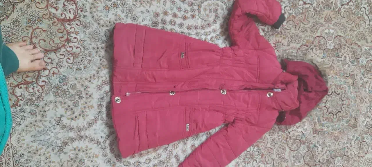 کاپشن|لباس|محلات, |دیوار