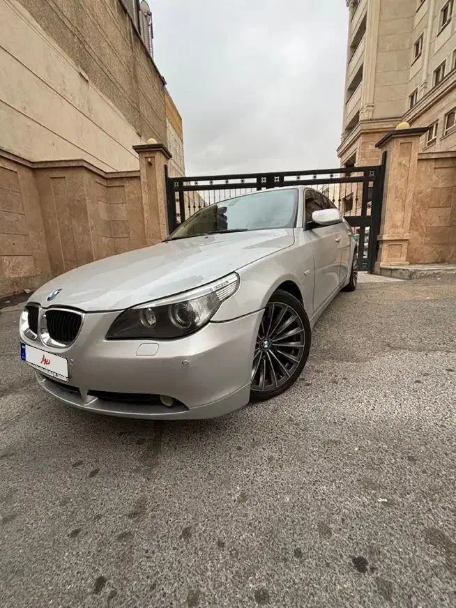 بی ام و ۵۲۵|خودرو سواری و وانت|تهران, عباس‌آباد|دیوار