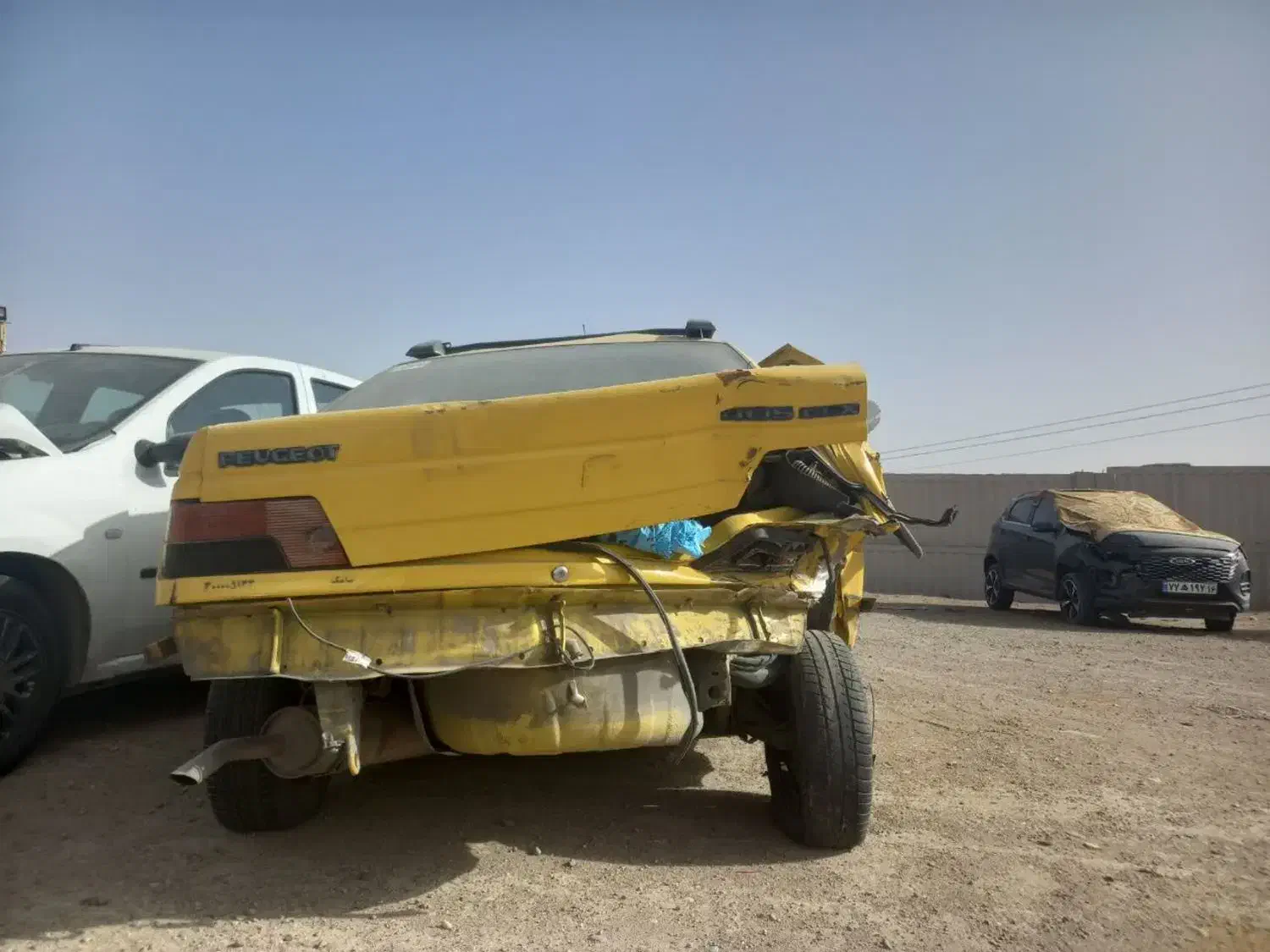 پژو ۴۰۵ تاکسی مدل ۹۶ تصادفی|خودرو سواری و وانت|قم, پردیسان|دیوار